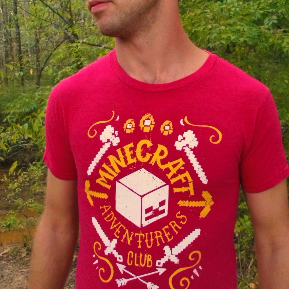 MINECRAFT ADVENTURES CLUB Jinx Red Youth XL Tee